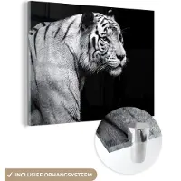 MuchoWow Glasschilderij 40x30 cm - Schilderij acrylglas - Tijger - Wilde dieren - Licht - Foto op glas - Schilderijen