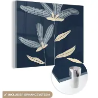 MuchoWow Glasschilderij 80x60 cm - Schilderij acrylglas - Bloemen - Planten - Blauw - Natuur - Foto op glas - Schilderijen