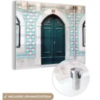 MuchoWow Glasschilderij 120x90 cm - Schilderij acrylglas - Deur - Hout - Groen - Huis - Foto op glas - Schilderijen