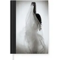 MuchoWow Notitieboek - Schrijfboek - Vrouwen - Jurk - Dansen - Zwart wit - Notitieboekje klein - A5 formaat - Schrijfblok