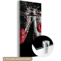 MuchoWow Glasschilderij 60x120 cm - Schilderij acrylglas - Frambozen - Fruit - Stilleven - Water - Zwart - Rood - Foto op glas - Schilderijen