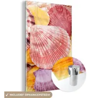 MuchoWow Glasschilderij - Kamer decoratie - Schelpen - Geel - Zeester - 60x90 cm - Acrylglas - Glasplaat - Foto op glas - Schilderij glas - Wanddecoratie - Muurdecoratie