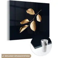 MuchoWow Glasschilderij 120x90 cm - Schilderij acrylglas - Bladeren - Tak - Goud - Luxe - Foto op glas - Schilderijen