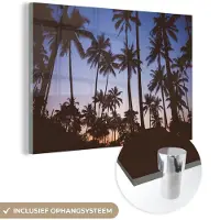 MuchoWow Glasschilderij 180x120 cm - Schilderij acrylglas - Palmboom - Tropisch - Zomer - Lucht - Foto op glas - Schilderijen