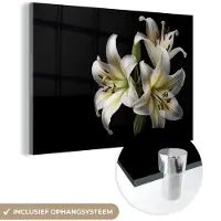 MuchoWow Glasschilderij 180x120 cm - Schilderij acrylglas - Lelie - Bloemen - Wit - Natuur - Botanisch - Foto op glas - Schilderijen