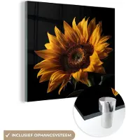 MuchoWow Glasschilderij 20x20 cm - Schilderij acrylglas - Bloemen - Botanisch - Zwart - Zonnebloem - Foto op glas - Schilderijen