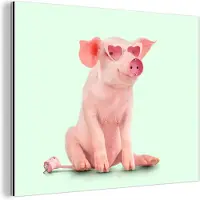 MuchoWow Wanddecoratie Metaal - Aluminium Schilderij Industrieel - Varken - Roze - Bril - Stopcontact - Dieren - 80x60 cm - Dibond - Foto op aluminium - Industriële muurdecoratie - Voor de woonkamer/slaapkamer
