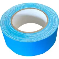 Kortpack - Duct-Tape 50mm breed x 25mtr lang - Fluor Blauw - 1 rol - Met de Hand Scheurbaar - Licht op onder Black Light - Kerndiameter: 76mm - (021.0107)