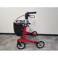 Rehasense Server CF Carbon Rollator Rood met dichte tas en zachte banden - 5 KG