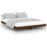 vidaXL Bedframe zonder matras 200x200 cm spaanplaat bruin eikenkleurig