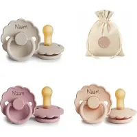 Frigg Daisy met naam T2 - Sandstone, Baby pink en Pink cream + Bolletoet speenzakje - 6-18 maanden