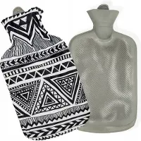 Tragar Triangle Warmwaterkruik 2 Liter – Met Zachte Hoes – Zwart/Wit Aztec – Natuurlijk Rubber – 34×20 cm