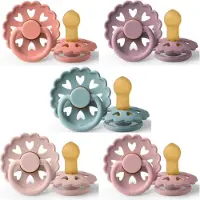Frigg Fairytale Fopspeen set 5 stuks Ole Lukoie,The Little Mermaid,The Princes And The Pea,The Little Match Girl en Thumbelina 0-6 maand maat 1