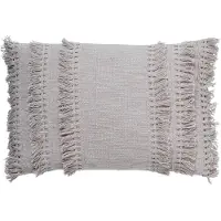 Dutch decor - FARA - Sierkussen 40x60 cm - 100% katoen - met franjes - Micro Chip - lichtgrijs