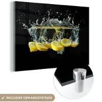 MuchoWow Glasschilderij 150x100 cm - Schilderij acrylglas - Citroen - Fruit - Geel - Stilleven - Water - Foto op glas - Schilderijen