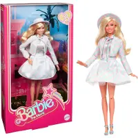 Barbie The Movie Deluxe met geruit mantel setje