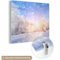 MuchoWow Glasschilderij 20x20 cm - Schilderij acrylglas - Sneeuw - Zon - Winter - Foto op glas - Schilderijen
