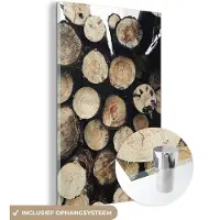 MuchoWow Glasschilderij 20x30 cm - Schilderij acrylglas - Hout - Winter - Haard - Boomstam - Foto op glas - Schilderijen