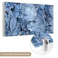 MuchoWow Glasschilderij 120x60 cm - Schilderij acrylglas - Winter - Bladeren - IJs - Seizoenen - Foto op glas - Schilderijen