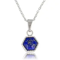 My Bendel - Ketting Zilverkleurig met Zeshoek Lapis Lazuli Edelsteen - Zilverkleurige Ketting met Lapis Lazuli Zeshoek Hanger - met Luxe Cadeauverpakking | Sieraden Voor Dames