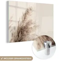MuchoWow Glasschilderij 60x40 cm - Schilderij acrylglas - Planten - Pampas pluimen - Pampasgras - Beige - Natuur - Foto op glas - Muurdecoratie woonkamer - Wanddecoratie slaapkamer - Schilderijen