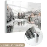 MuchoWow Glasschilderij 180x120 cm - Schilderij acrylglas - Natuur - Winter - Bomen - Bergen - Sneeuw - Foto op glas - Muurdecoratie woonkamer - Wanddecoratie slaapkamer - Schilderijen