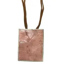 Behave Ketting van suède met vierkante schelpenhanger 43,5 cm - Nikkelvrij