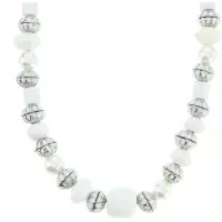 Behave - Kralen ketting wit en zilverkleur voor een elegante look