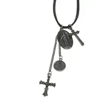 Behave Lange ketting imitatieleer met religieuze hangers – Nikkelvrije modeketting