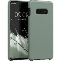 Kwmobile telefoonhoesje geschikt voor Samsung Galaxy S10e - Hoesje met siliconen coating - Smartphone case in Regenwashed groen