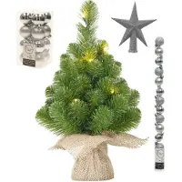 Mica Decorations Kunst kerstboom met 15 LED lampjes 60 cm inclusief zilveren versiering 31-delig - Kunstkerstboom