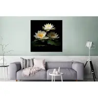 MuchoWow Wanddecoratie Metaal - Aluminium Schilderij Industrieel - Lotus - Bloemen - Wit - Natuur - Zwart - 90x90 cm - Dibond - Foto op aluminium - Industriële muurdecoratie - Voor de woonkamer/slaapkamer