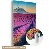 MuchoWow Glasschilderij 100x150 cm - Schilderij acrylglas - Lavendel - Berg - Bloemen - Foto op glas - Schilderijen