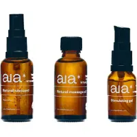 Aia* Intimacy Essentials Box - natuurlijk glijmiddel op waterbasis, stimulerende gel, massageolie - reisverpakking