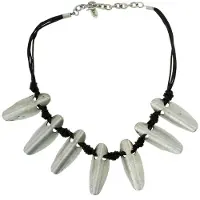 Behave - Korte Artistieke Ketting - Mat Zilverkleurige Vintage metalen Hangers