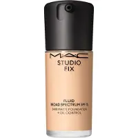 MAC Studio Fix Broad Spectrum Foundation SPF 15 NC16