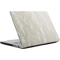 Selencia Fluwelen Cover voor de Apple MacBook Pro 16 inch (2021 / 2023 M3 / 2024 M4 / 2026 M5) - Beige