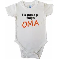 JHK Witte romper met "Ik pas op mijn oma" - 3 maanden - grootmoeder, babyshower, zwanger, cadeautje, kraamcadeau, grappig, geschenk, baby, tekst, bodieke