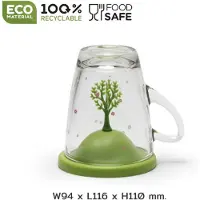 Qualy - Mok “Spring Mug” met groen deksel W94 x L116 x H110 mm 387 gr Materiaal: Gerecycled PP + Oceaanglas