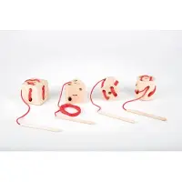 TickiT Set van 4 Houten Inrijgblokken – Educatief Speelgoed voor Handvaardigheid en Coördinatie – Inclusief Veters en Diverse Vormen
