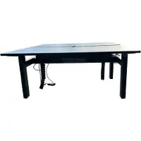 Herman Miller - duo bureau - duo zit sta bureau - zit sta bureau duo - duo werkplek - elektrisch verstelbaar - zwart onderstel - havanna - 160 x 80 cm-- blad- onderstel- x80