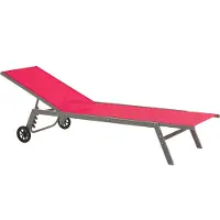Beliani LEVANZO - Tuinligstoel-Rood-Staal