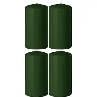 Enlightening Candles 4x Donkergroene cilinderkaarsen/stompkaarsen 6 x 8 cm 27 branduren - Geurloze kaarsen donkergroen - Woondecoraties