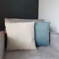 Unique living Kussen – Sierkussen – Kussens Woonkamer – Set van 2 – Velvet – Noppen – Luxe Kussen – 45x45 cm – Crème – Off-White – Mineraal Blauw – Licht Blauw