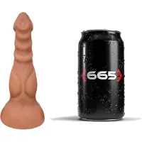 665 - Liquid Siliconen XXL Dildo - Isopod - Beige - Maat M