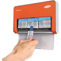 Actiomedic Pleisterdispenser EasyAid met 90x Detecteerbare pleisters. 60x Watervast & 30x Elastische detecteerbare pleisters