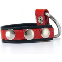 Black Label - Leren Cockstrap met Metalen Penisring - Zwart/Rood