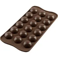 Silikomart EasyChoc Choco Goals bonbonvorm 18 voetballen silicone bruin