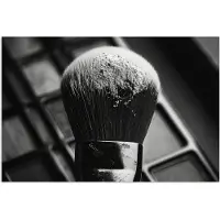 PosterMonkey Poster 30x20 cm - Make-up borstel - Vintage - Zwart wit - Posters - Wanddecoratie badkamer - Muurdecoratie WC - Decoratieve accessoires - Toilet muur decoratie
