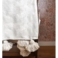 Poufs&Pillows Dekentje - pompom deken creme wit – Ideaal als sprei voor je bed of deken voor op de bank - 180 x 300cm - Plaid woon- en slaapkamer